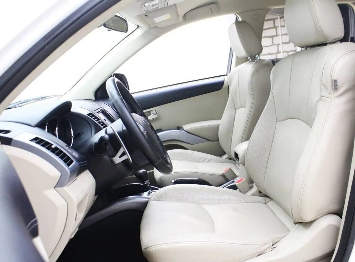 Peugeot 4007