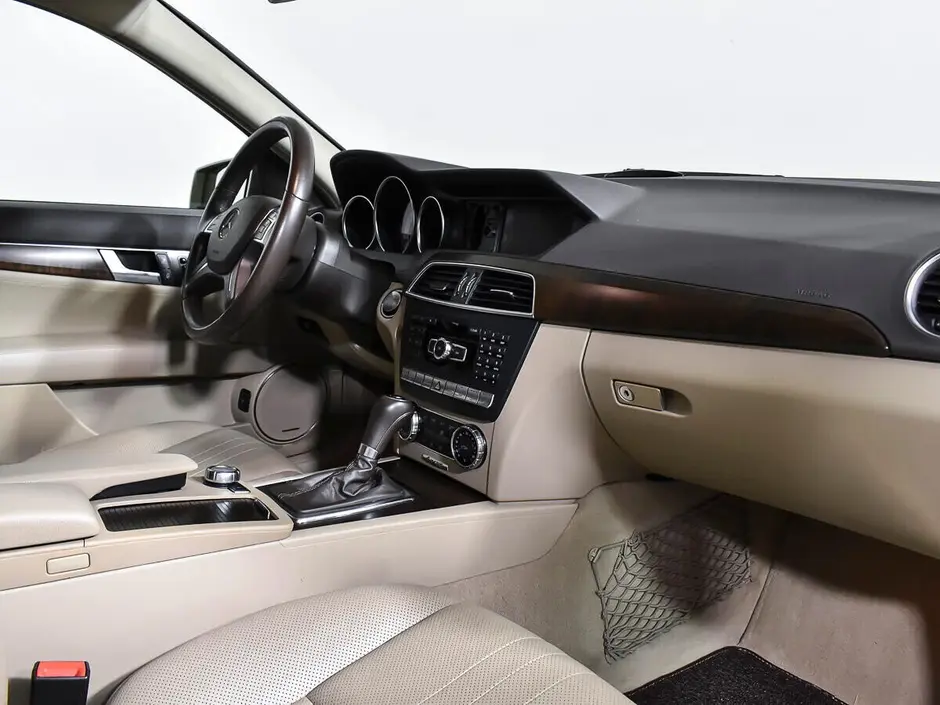Mercedes-Benz C-Класс