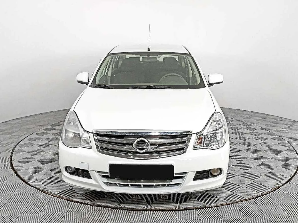Nissan Almera