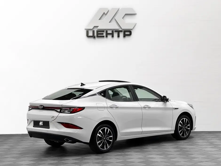 JAC J7