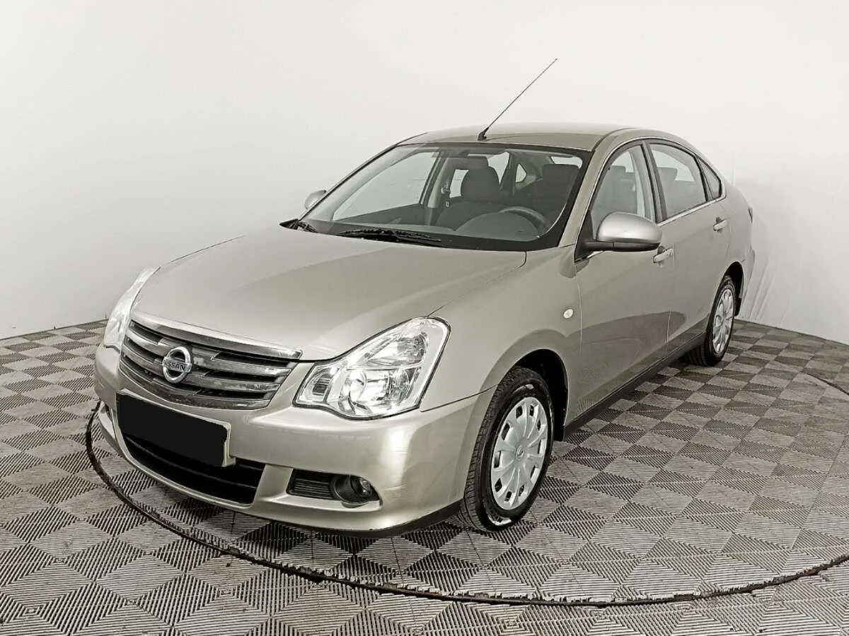 Nissan Almera