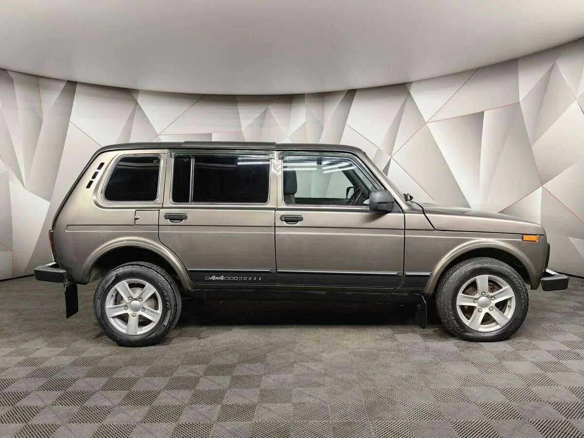 LADA (ВАЗ) 2131 (4x4)