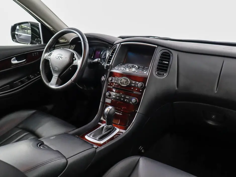 Infiniti QX50