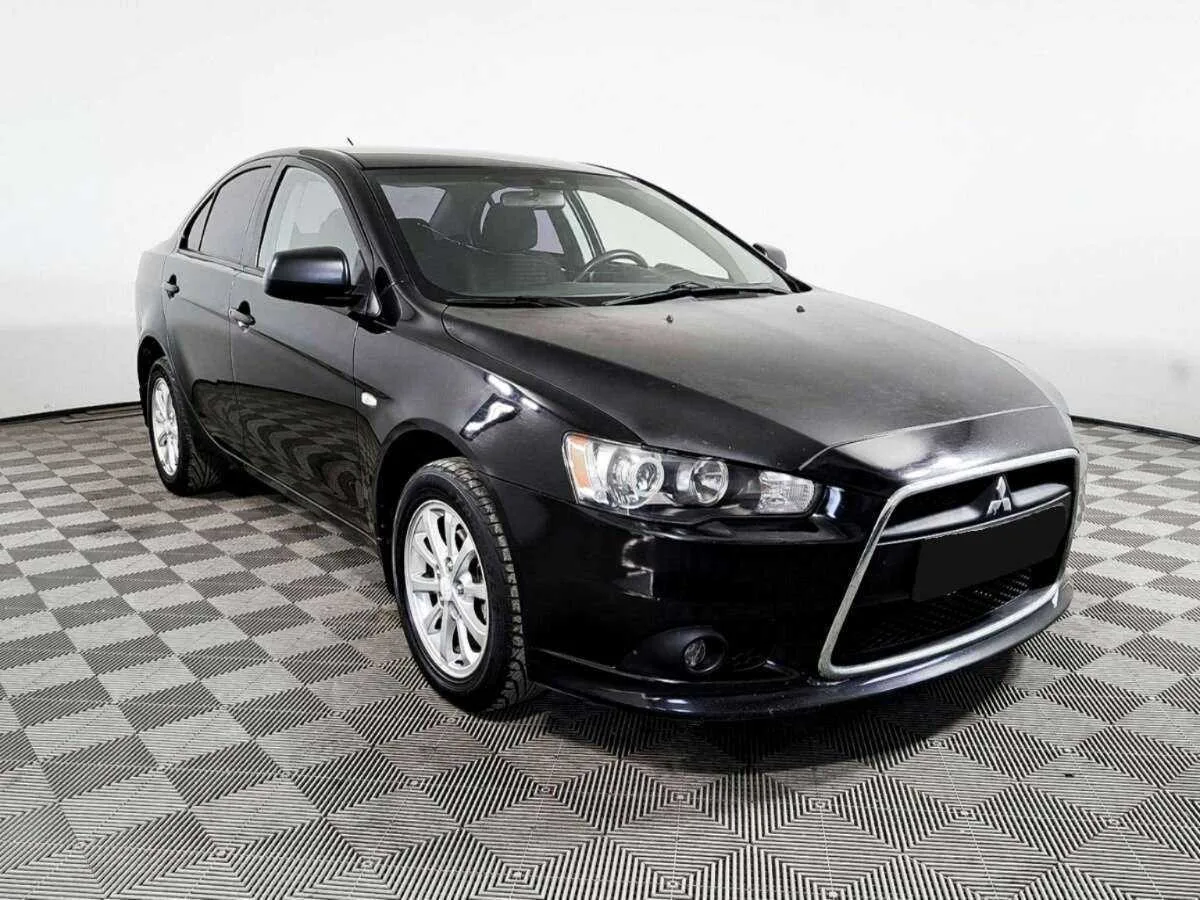 Mitsubishi Lancer