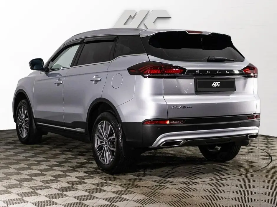 Geely Atlas Pro