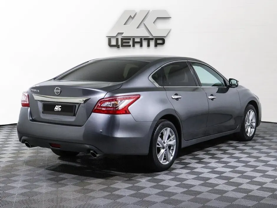Nissan Teana