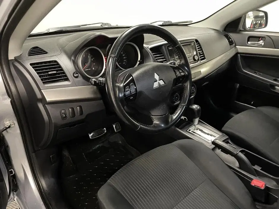 Mitsubishi Lancer