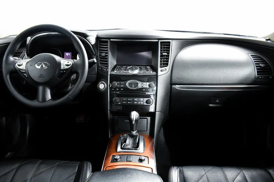 Infiniti QX70