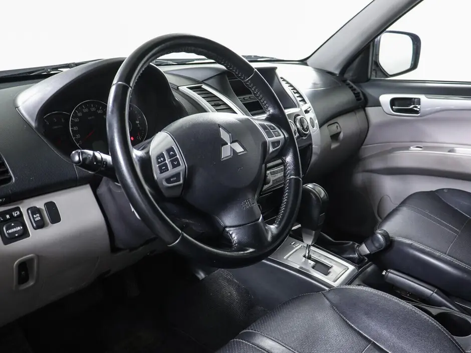 Mitsubishi Pajero Sport
