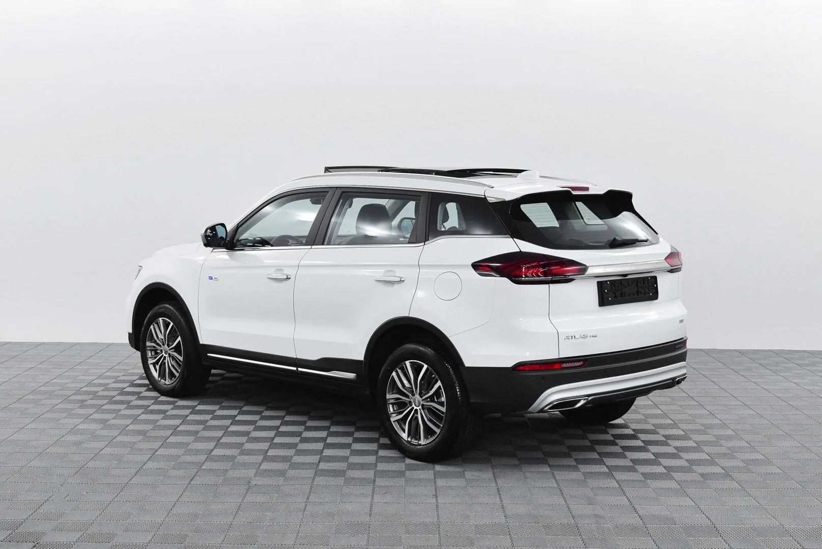 Geely Atlas Pro