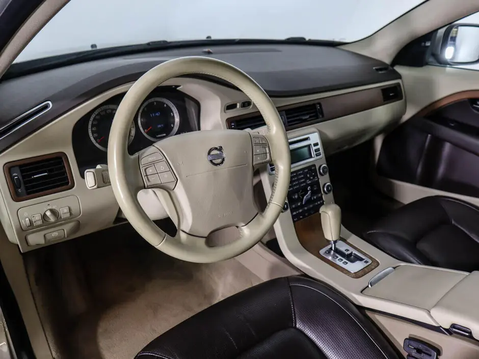 Volvo XC70