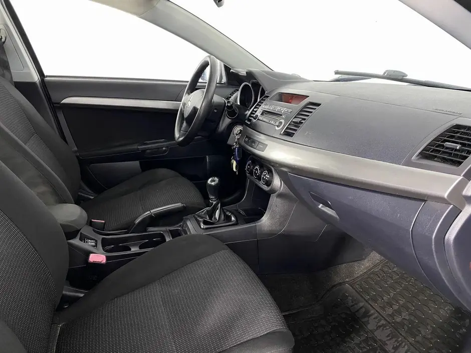 Mitsubishi Lancer
