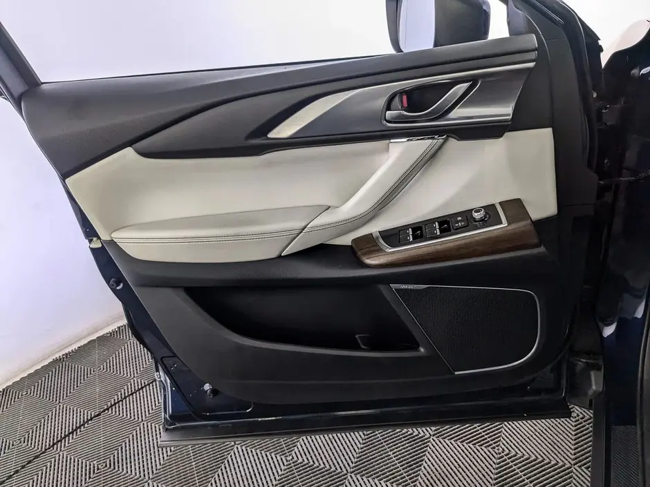 Mazda CX-9