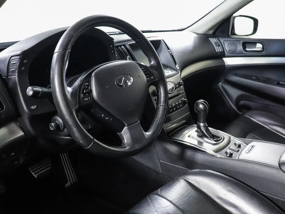 Infiniti G