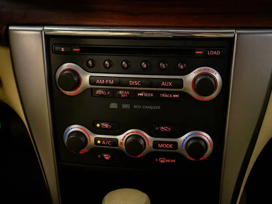 Nissan Teana