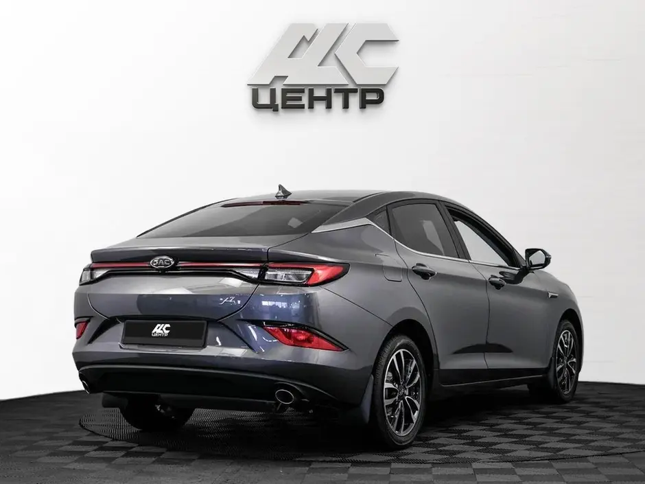 JAC J7