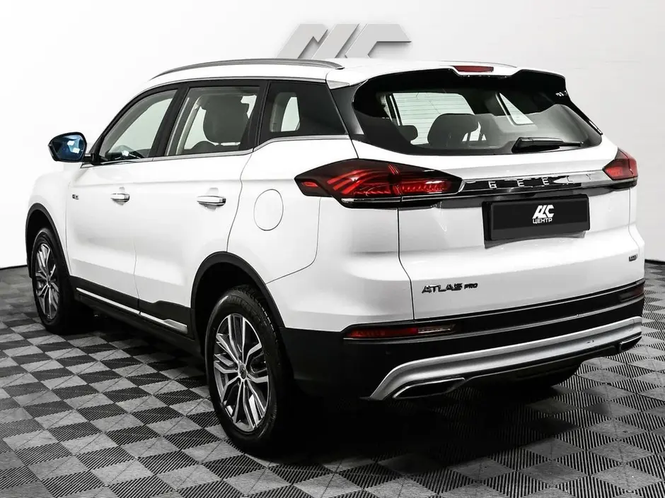 Geely Atlas Pro