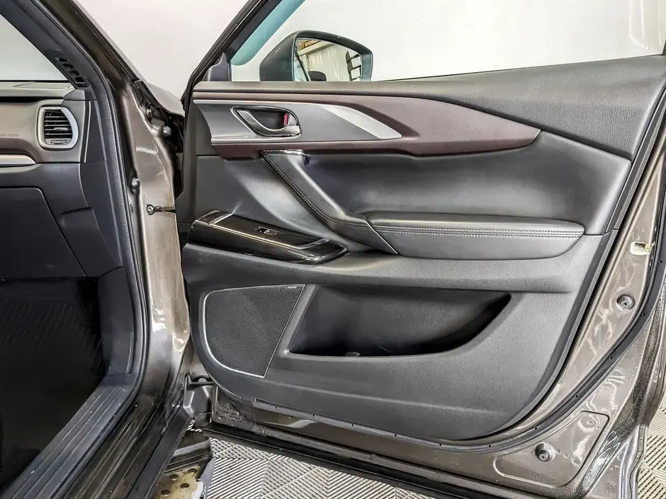Mazda CX-9