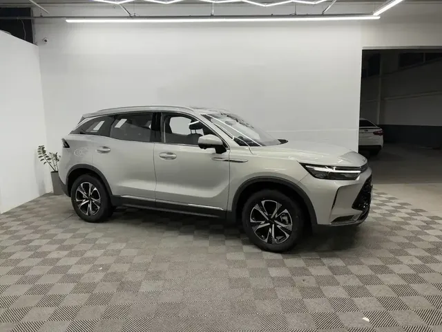 BAIC X7