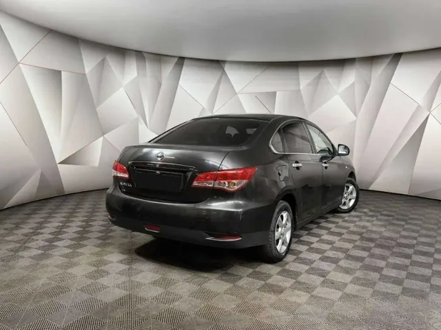 Nissan Almera